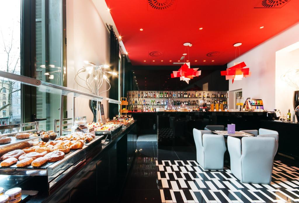 Hotel Bcn Design บาร์เซโลนา ภายนอก รูปภาพ The bar at the 10th floor