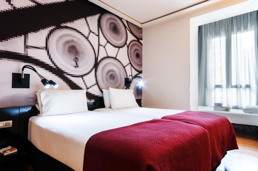 Hotel Bcn Design บาร์เซโลนา ภายนอก รูปภาพ A room at the hotel