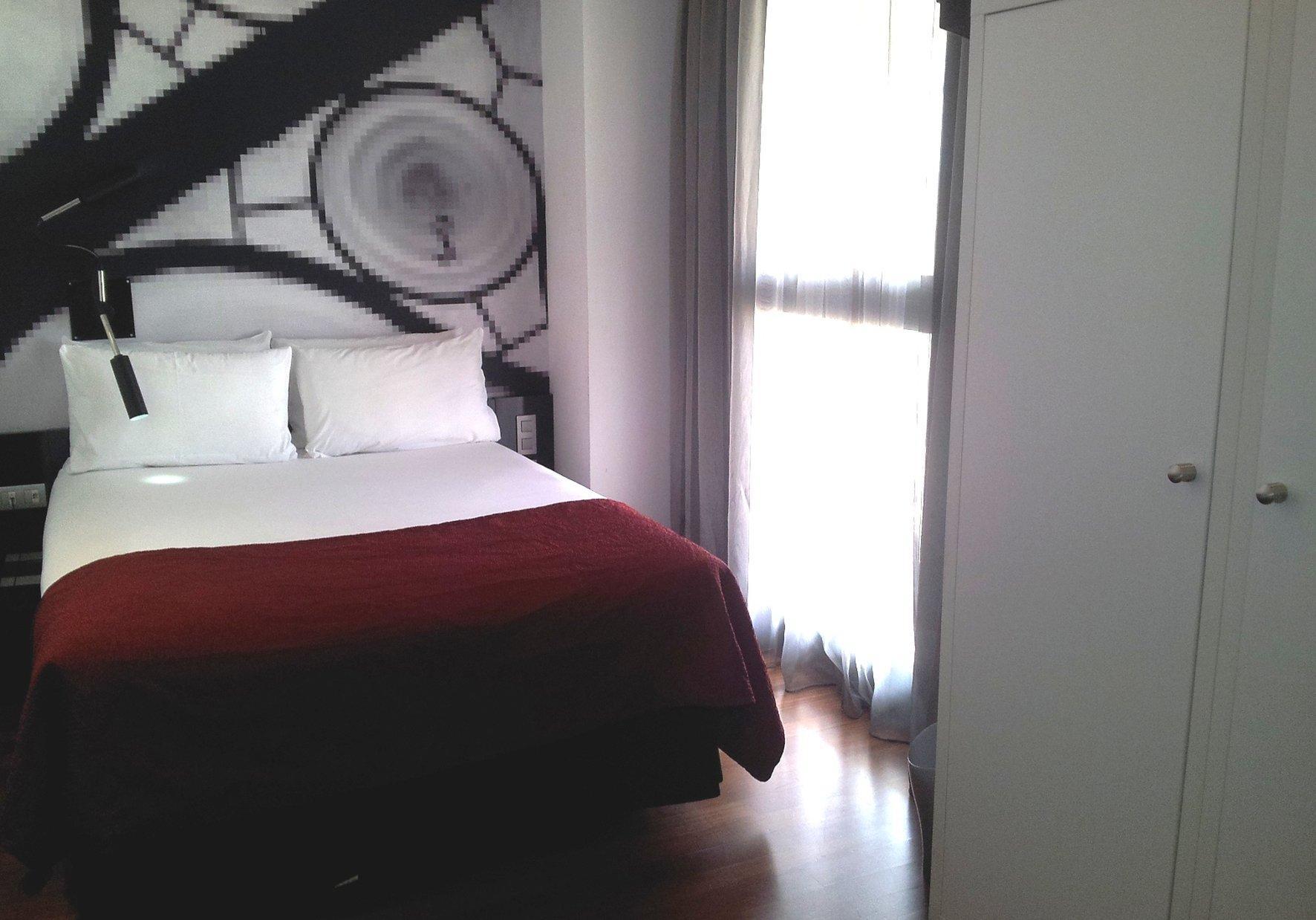Hotel Bcn Design บาร์เซโลนา ภายนอก รูปภาพ A room at the hotel
