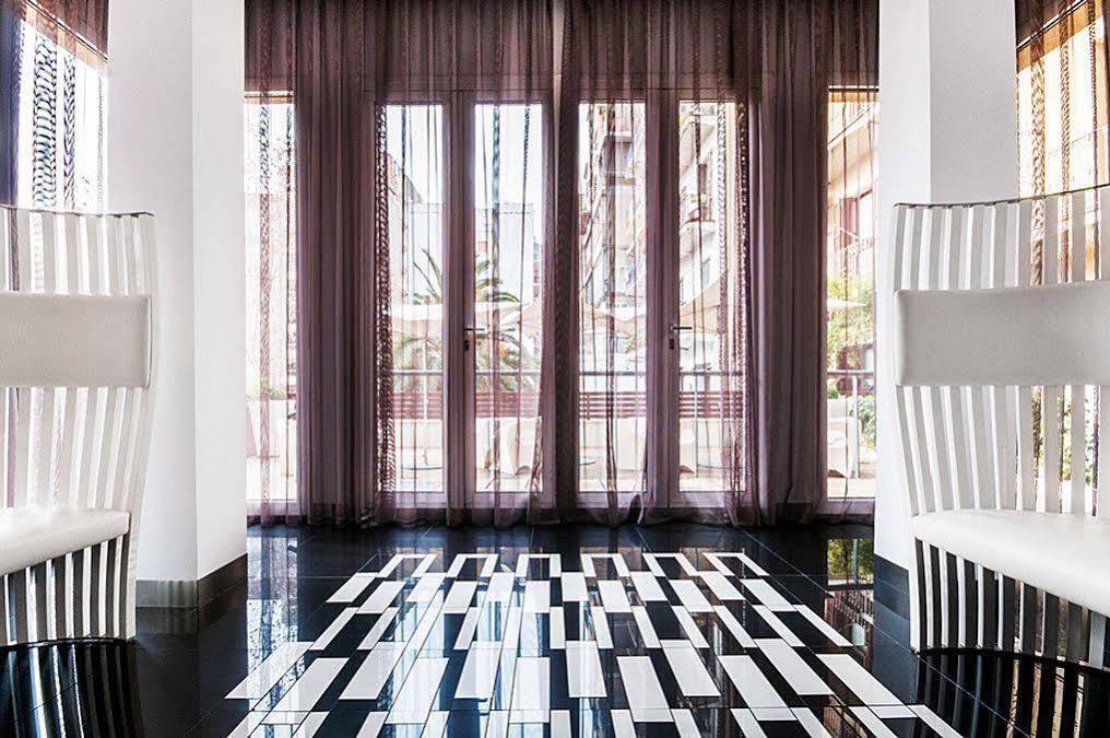 Hotel Bcn Design บาร์เซโลนา ภายนอก รูปภาพ Interior of the hotel